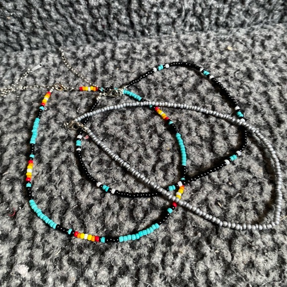 Beaded necklace bundle - Picture 3 of 5